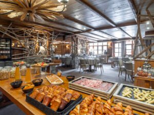 Hotel L'Eterlou Breakfast